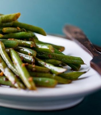 Kolstål stekpanna gröna bönor recept